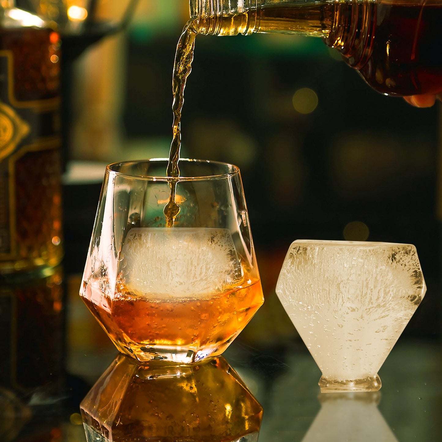 Ice Diamond Eisballpresse, 6 cm (2,4 Zoll) Eisballformer, Set aus Flugzeugaluminium für Ice Diamond Eisballpresse, Eispresse mit Zange und Abtropfschale, für Whisky, Cocktails, Bourbon, Scotch auf Partys und Feiertagen