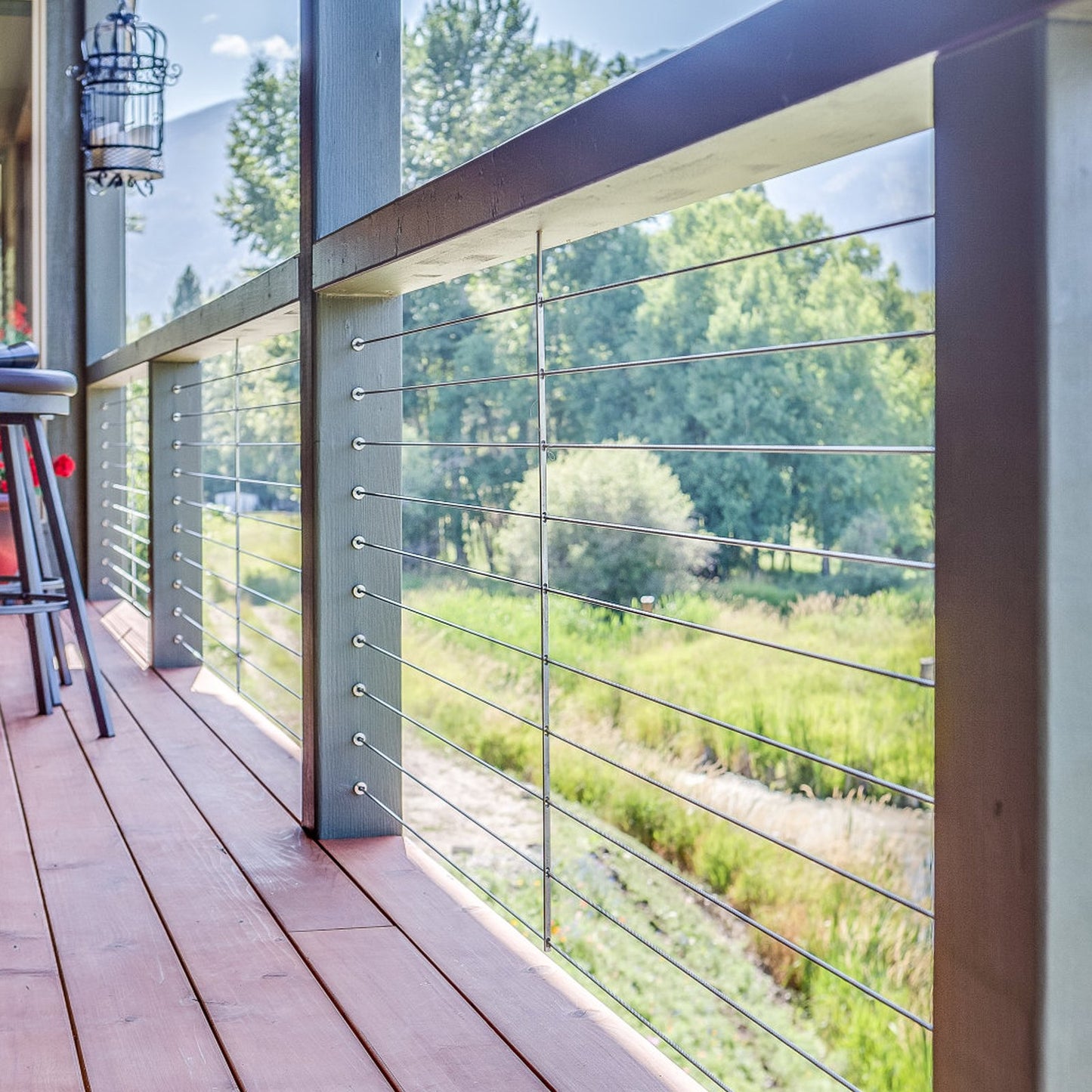 51-teiliges Kabelgeländer-Set mit 3,2-mm-Radschutzhülsen, schwarzem, unsichtbarem 3,2-mm-Spannring und Klemme sowie Schutzabdeckungen für Kabelgeländerpfosten mit 0,41-Zoll-Horizontalbohrung