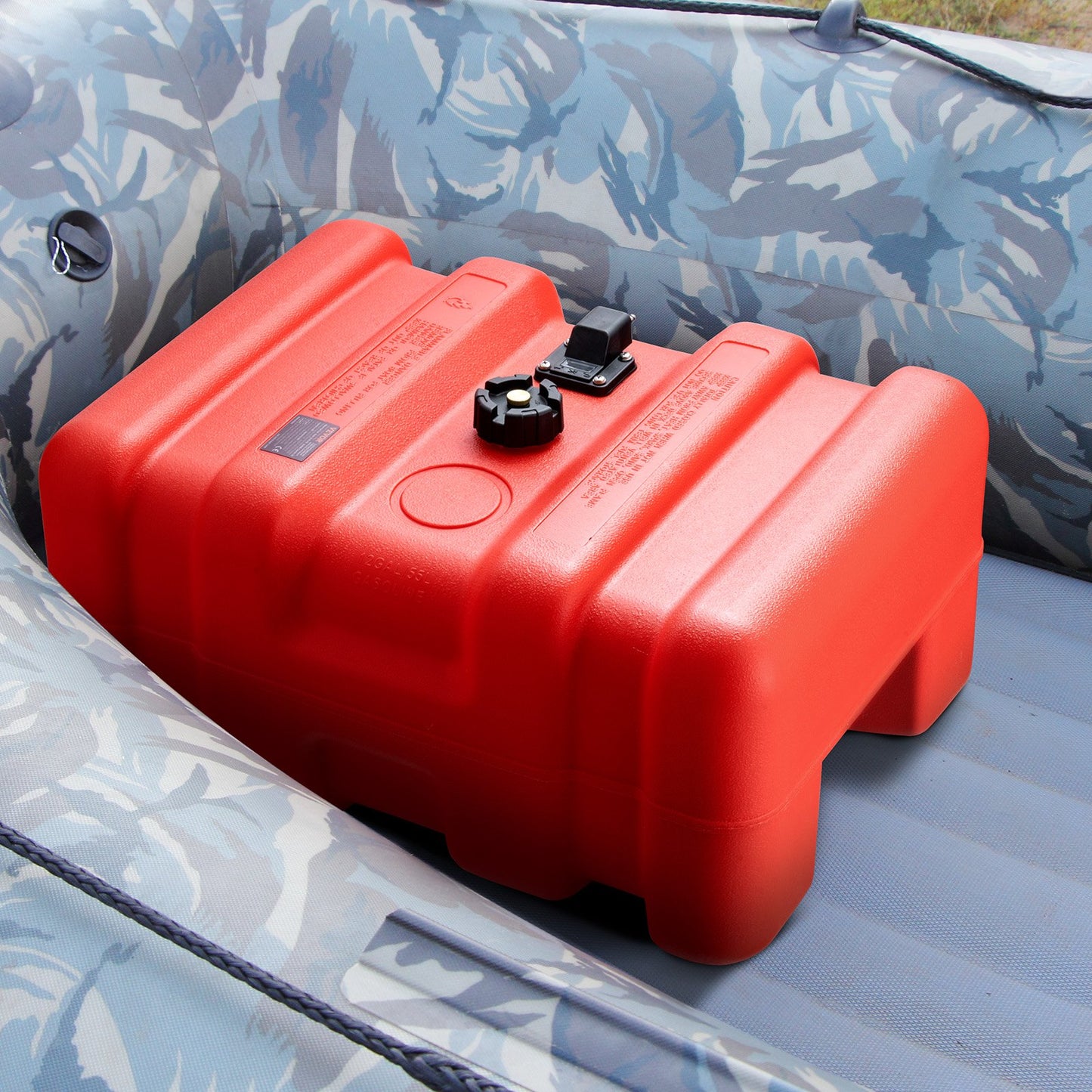 Marine Fuel Tank, 14.53 Gallon/55L, Portable Boat Fuel Gas Tank for Outboard Engine Boats, Plastic Outboard Marine Boat Fuel Tank with Hose, Easy to Carry for Yacht, Fishing Boat, Deck Boat, Red