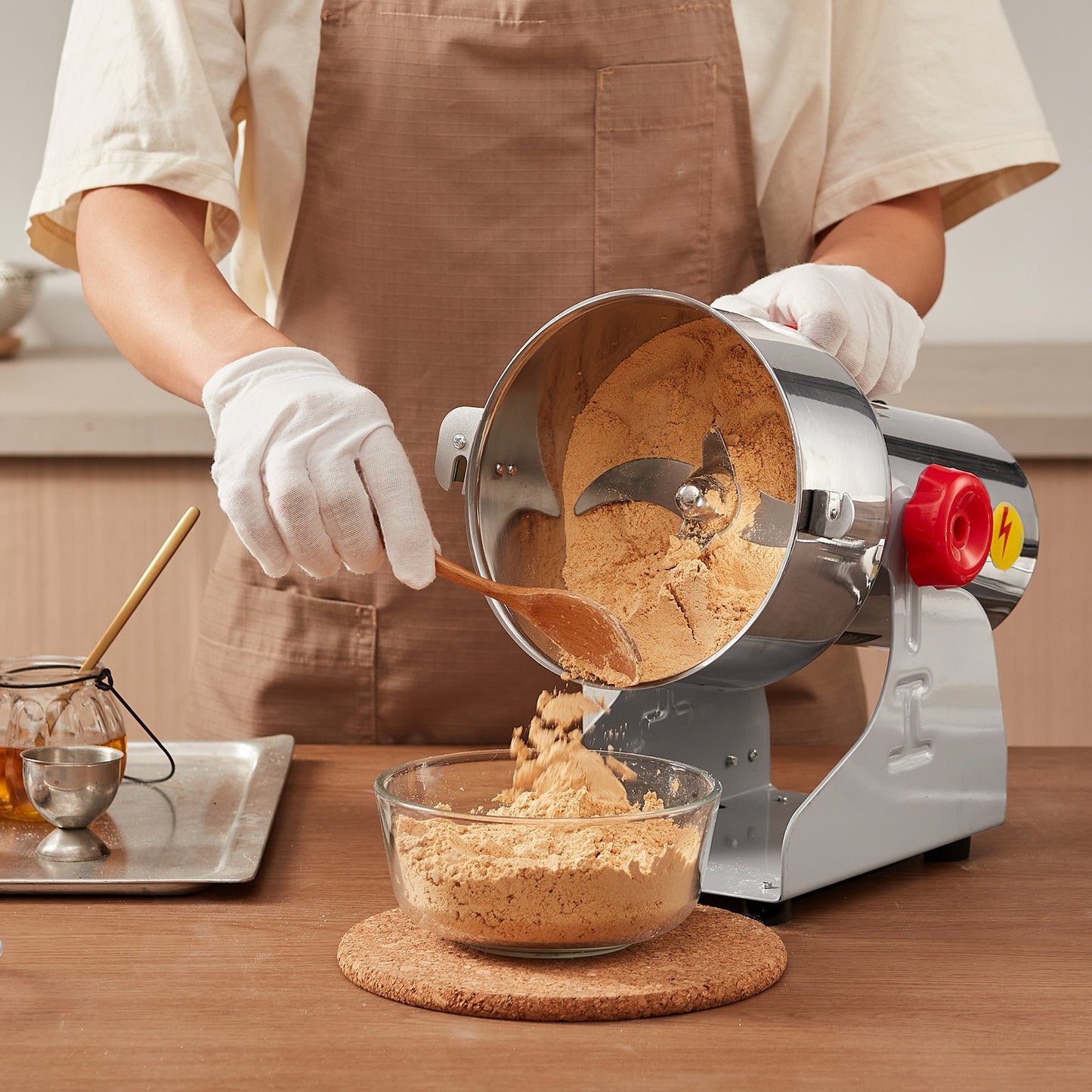 Elektrische Getreidemühle (1000 g), Hochgeschwindigkeits-Gewürzmühle (3000 W), Pulverisiermaschine aus Edelstahl für trockene Körner, Gewürze, Getreide, Kaffee, Mais, Pfeffer, Schwenkmechanismus