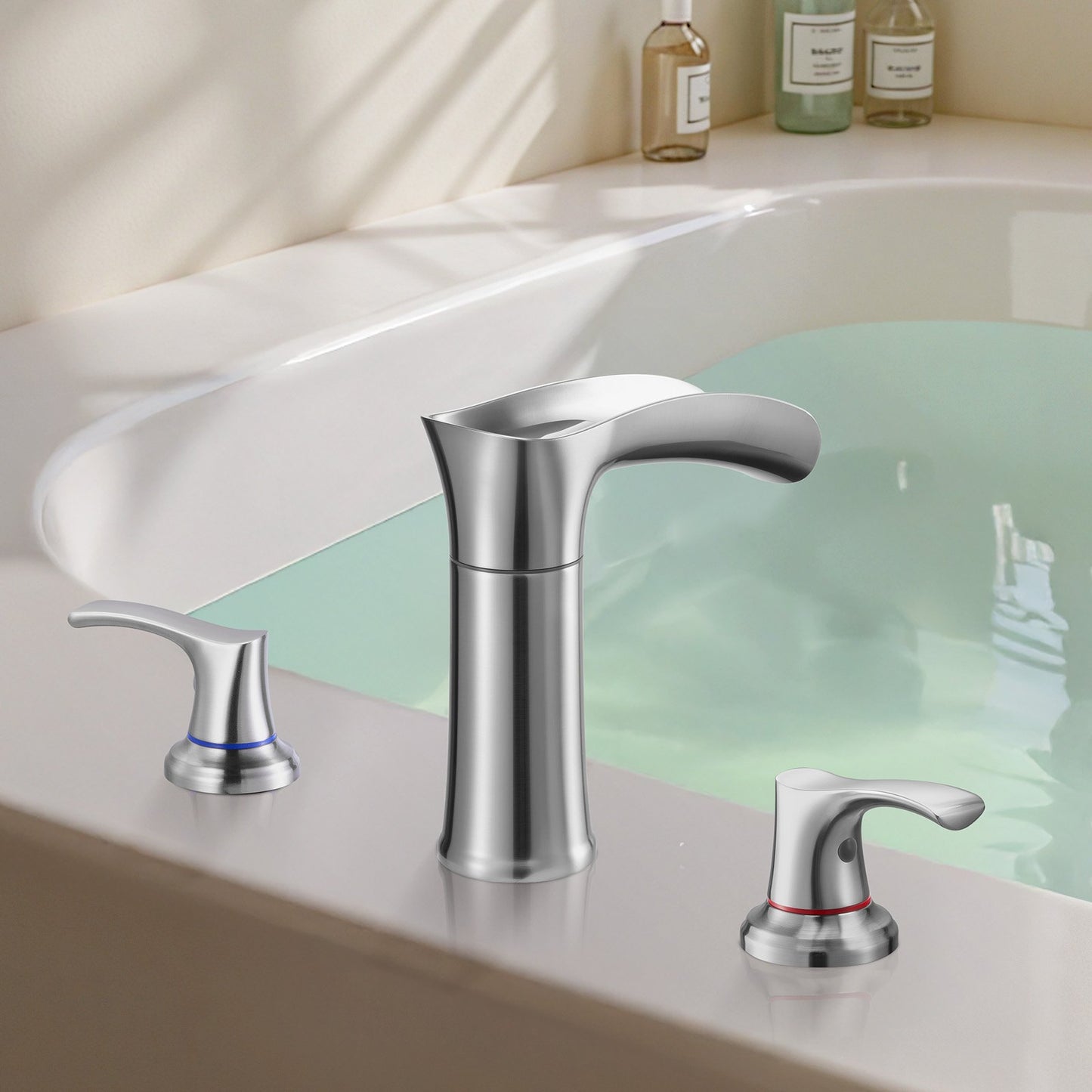 Roman Tub Faucet, 3 Hole Waterfall Bathtub Faucet, Zinc Alloy Bath Tubs Faucets Set with 2 Handles, Deck Mount Bath Tub Faucets Set for Pet Washing, Adult Bathing, Silver, Waterfall Spout Design