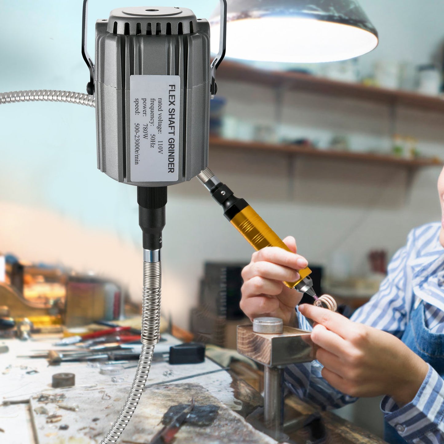 Flexwellenschleifer 780W Rotationswerkzeug 500-23000 U/min Rotationsschleifer mit 0,635 cm 3-Backen-Spannfutter und stufenloser Drehzahlregelung per Fußpedal Hängeschleifmaschine 131-teiliges Zubehör für Schmuckpolier- und Schleifarbeiten