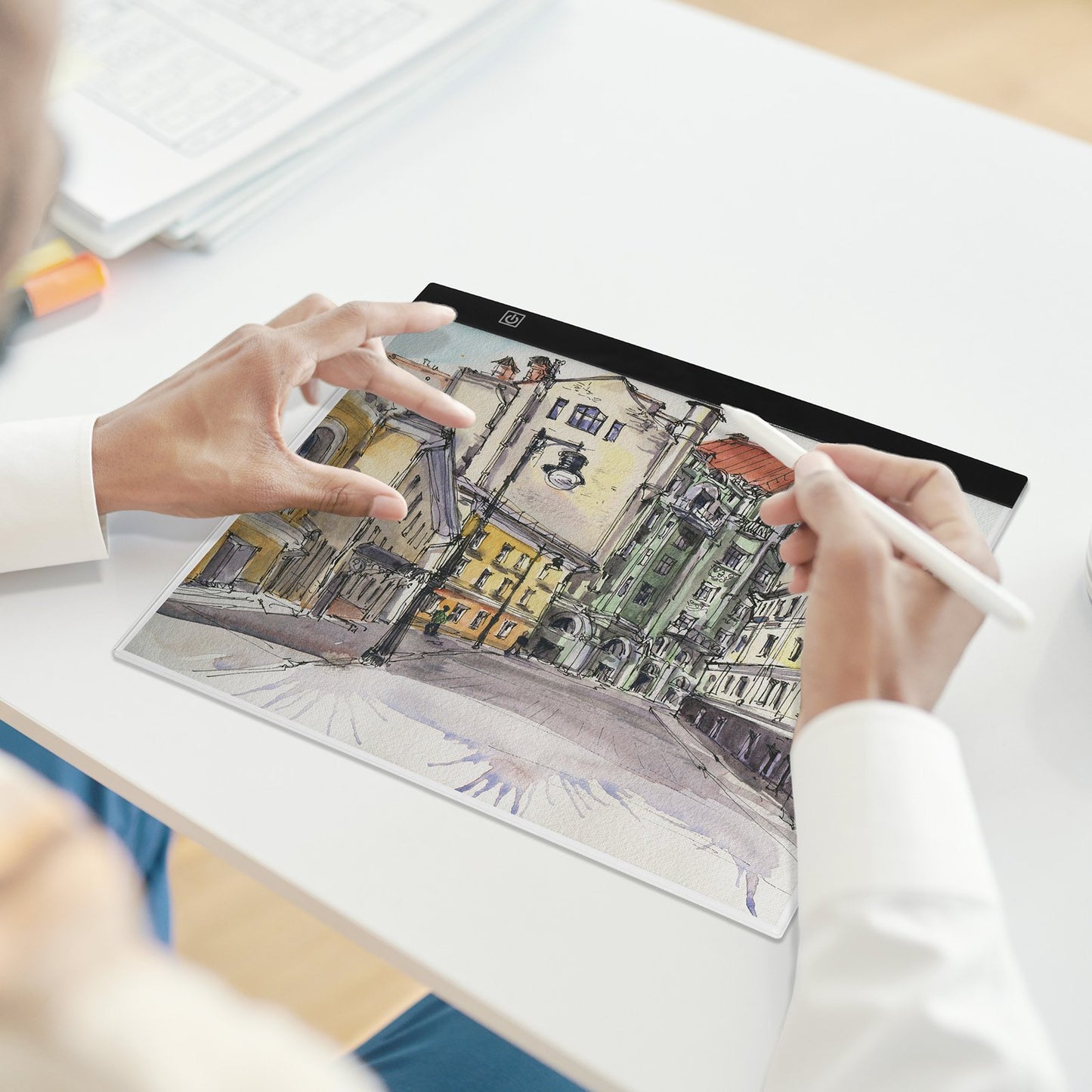 Leuchttisch, B4 LED-Leuchtpad, ultradünne, tragbare Leuchtbox, USB-betriebener Leuchttisch zum Abpausen von Kunstwerken, Leuchtbox für Diamantmalerei, Animation, Skizzieren, Zeichnen, Schablonieren, Künstler (Schwarz)