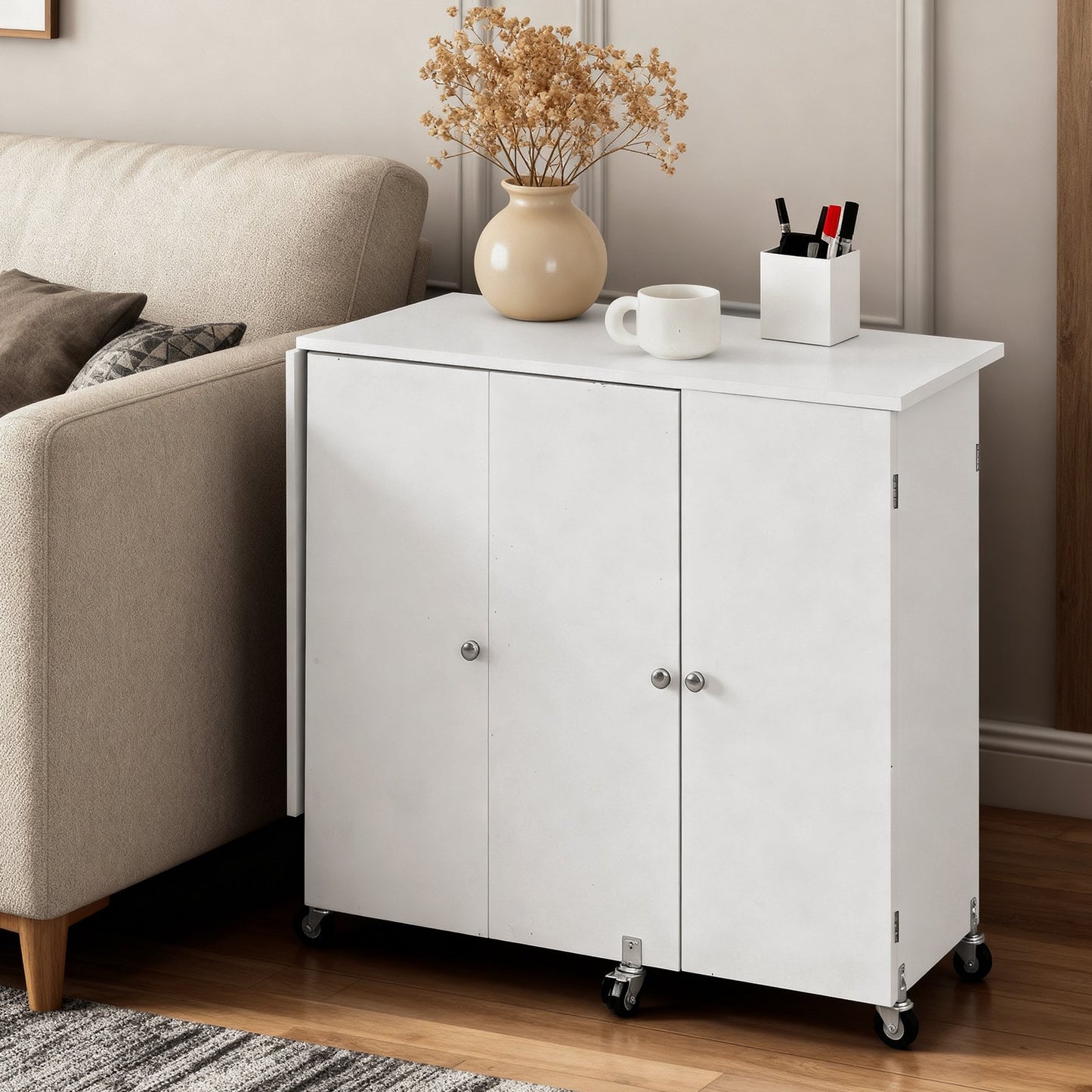 Klappbarer Nähtisch, vielseitiger Nähmaschinentisch mit Schrank, kompaktes Design, Rollen, Holzstifte, Ablagefächer und Regal, Magnettür, Bastelstation und Beistelltisch für Zuhause, Weiß