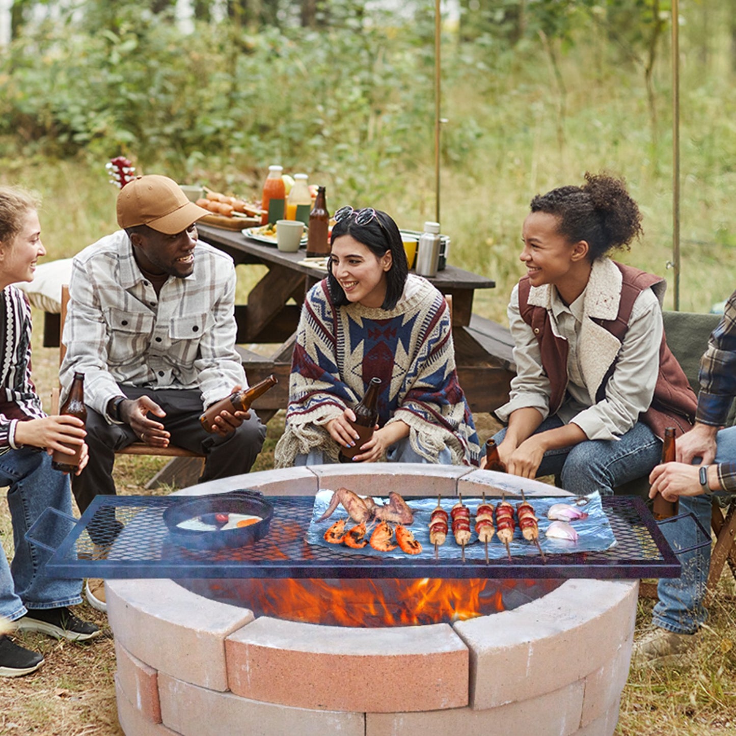 X-Marks Feuerstellen-Grillrost, rechteckiger Grillrost, robuster Stahl-Grillrost mit Griff und X-förmigem Stützdraht, tragbares Camping-Kochgeschirr für Gartenpartys, 112 cm (44 Zoll), Schwarz