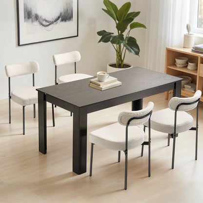 Boucle Esszimmerstühle, 2er-Set, Mid-Century Modern Sherpa Akzentstühle, gepolsterter Beistellstuhl für Esstisch, platzsparender weißer Küchentischstuhl mit geschwungener Rückenlehne und schwarzen Metallbeinen