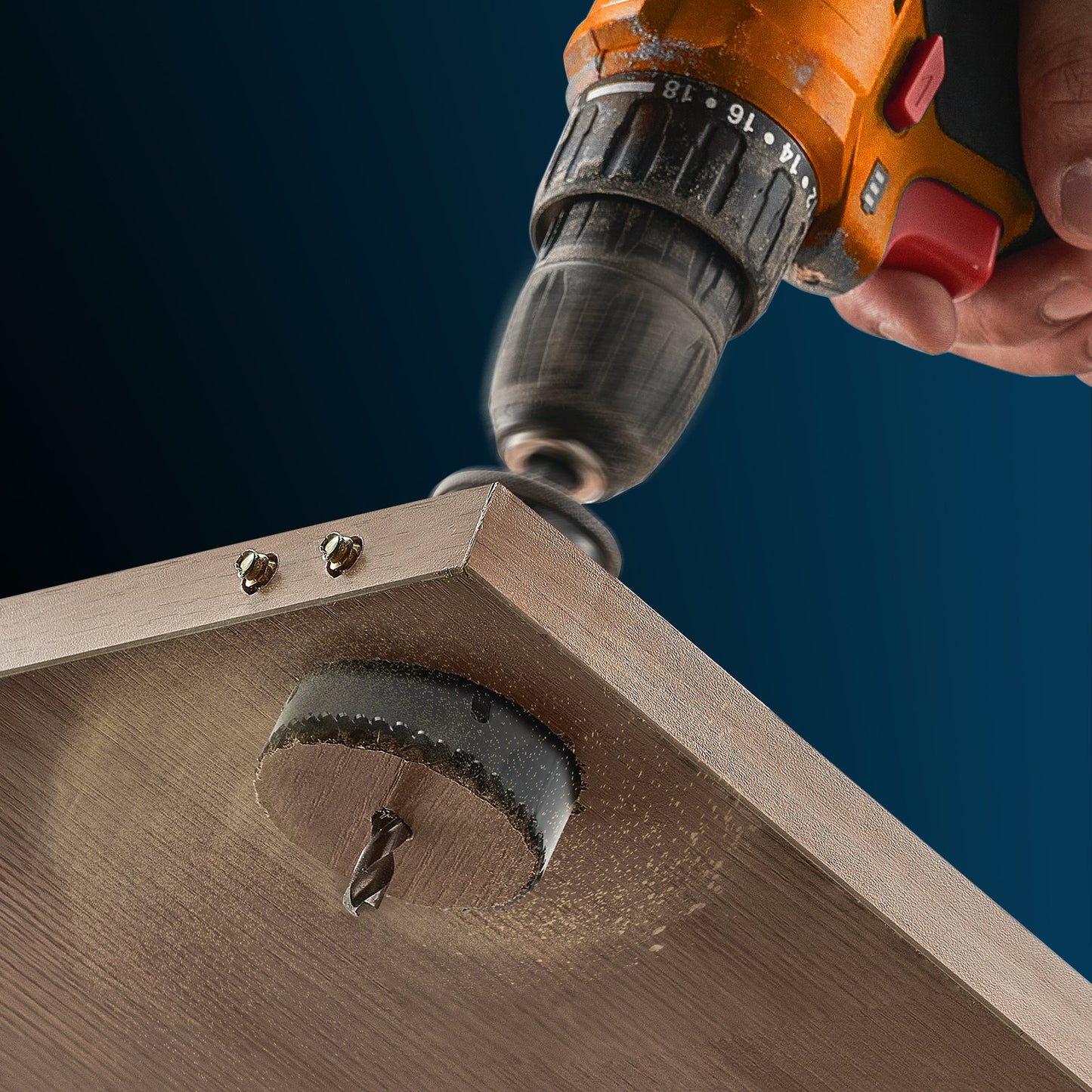 Hole Saw Kit, 18 PCS Saw Blades, 6 Drill Bits, 1 Hex Wrench, Bi Metal M42 Hole Saw Set with Carrying Case, General Purpose Size from 1.9cm to 11.4cm, Ideal for Wood Board, Iron and Plastic Plate