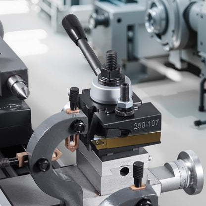 Schnellwechsel-Werkzeughalter-Set, 6-teilig, inklusive Drehmeißelhalter, Keil-Werkzeughalter mit Zubehör für Drehmeißelhalter, passend für Mini- und Metalldrehmaschinen mit 15–30 cm Drehdurchmesser, aus robustem Stahl