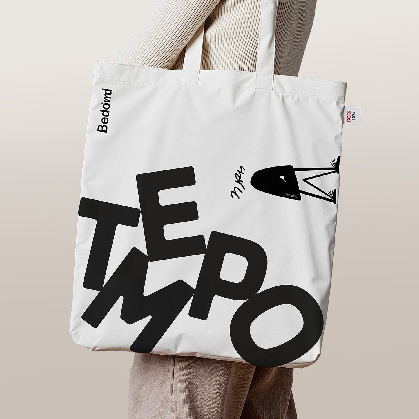 Heat Transfer Vinyl, 304.8 x 7260mm, Glossy Black HTV Iron on Vinyl Roll, Easy to Cut and Weed, Strong Adhesion, Compatible with Cutting Machines, for Various Materials, T-shirts, Pillows, Hats