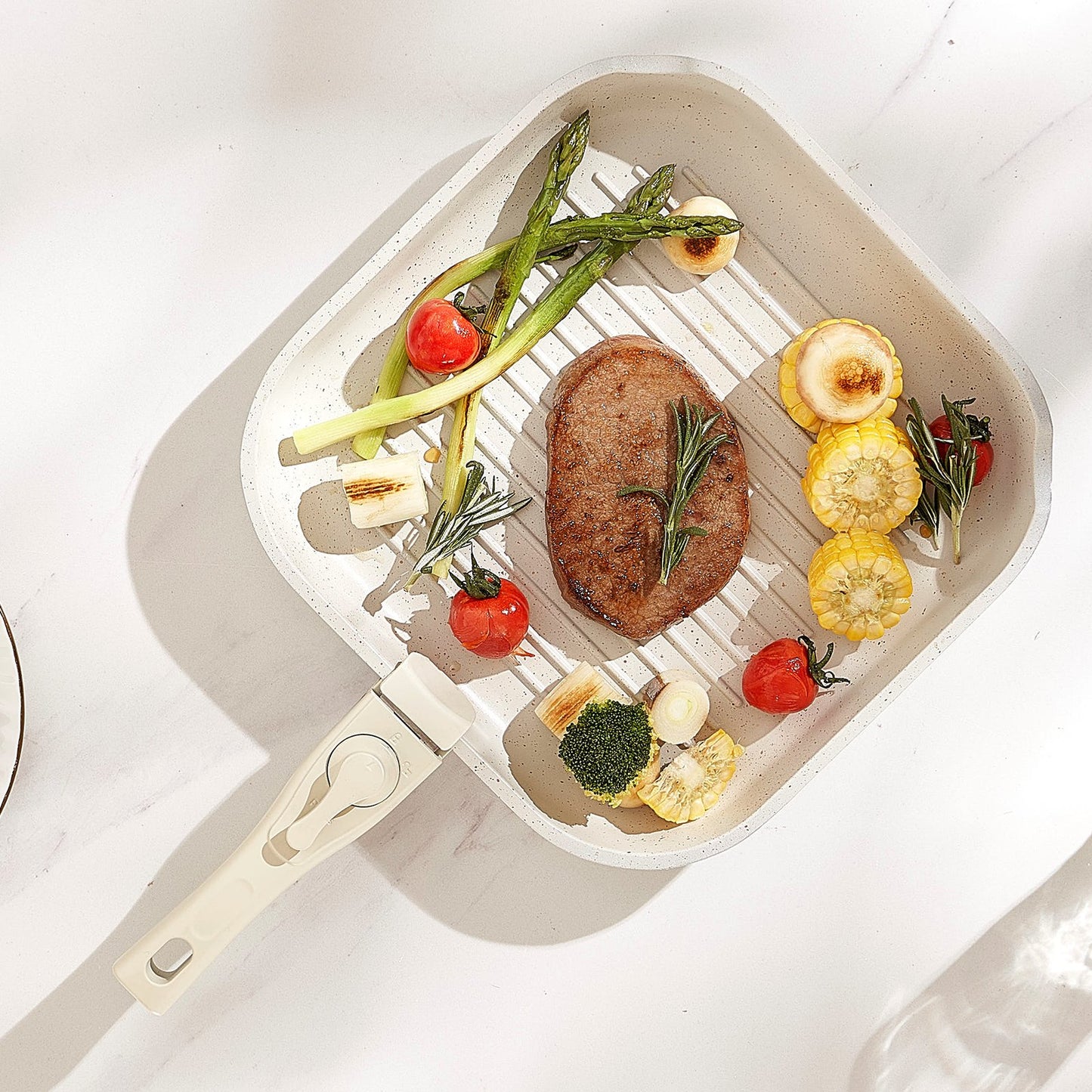 17 Piece Pots and Pans Set Nonstick, Detachable Handle Cookware, Space Saving Induction cookware set, Kitchen RV Cooking Sets, with Frying, Sauce, Saute, Tempered Glass Lids, Oven Safe, White