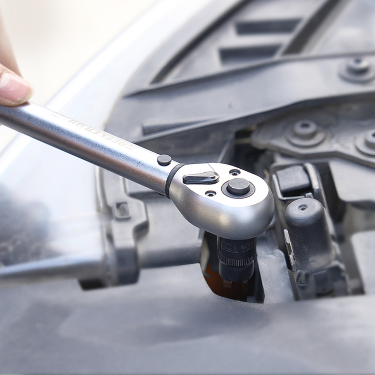 Torx-Bit-Steckschlüssel- und Außentorx-Steckschlüsselsatz, 31-teilig (T8-T70 und E4-E24), aus S2-Legierungsstahl und Chrom-Vanadium-Stahl, 1/4"-, 3/8"- und 1/2"-Antrieb, mit Adapter und verbessertem Aufbewahrungskoffer, für Kfz-Anwendungen