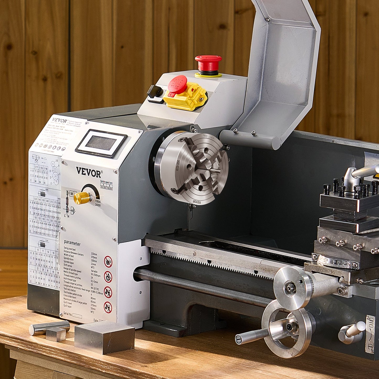 4-Backen-Drehfutter, 250 mm (10 Zoll), Drehfutter, Spannbereich 15–250 mm (0,6–9,84 Zoll) mit T-Keil-Befestigungsschrauben, wendbare Backen, Material: Gusseisen HT300, Innen- und Außenaufnahme für Holz- und Metalldrehmaschinen