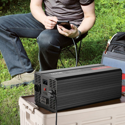 Modifizierter Sinus-Wechselrichter, 5000 W, 12 V DC auf 230 V AC, mit 2 AC-Steckdosen, 2 USB-Anschlüssen, 1 USB-C-Anschluss, LCD-Display und Fernbedienung für Haushaltsgeräte mit hohem Stromverbrauch, CE- und FCC-zertifiziert