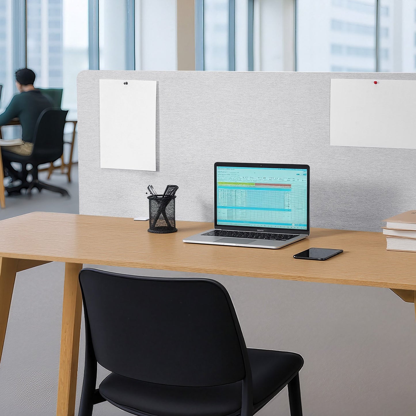 Sichtschutzwand für Schreibtische, 1524 x 610 mm, zum Klemmen, für Büroarbeitsplätze, Trennwand für Bürokabinen, Sichtschutzwand für Arbeitsplätze mit 2 C-Klemmen für Büros, Räume und Bibliotheken